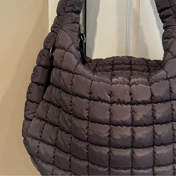 FP Movement Quilted Carryall Bag Graphite - Picture 5 of 5